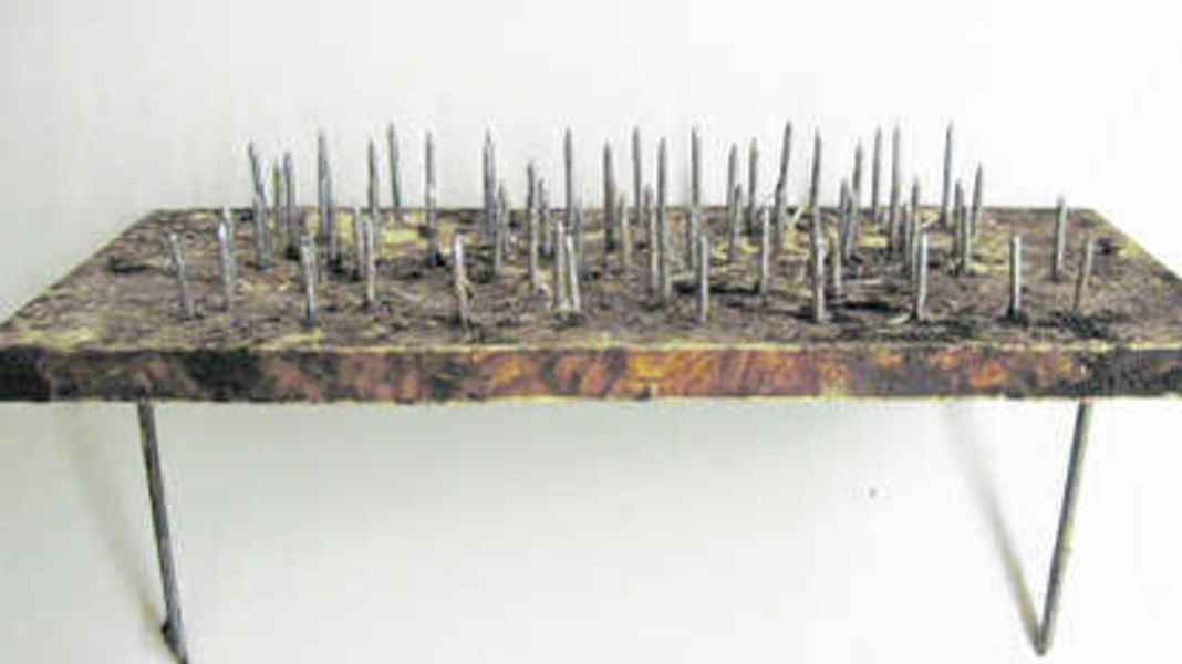 Gefährliche Falle für Mountainbiker im Wald aufgebaut