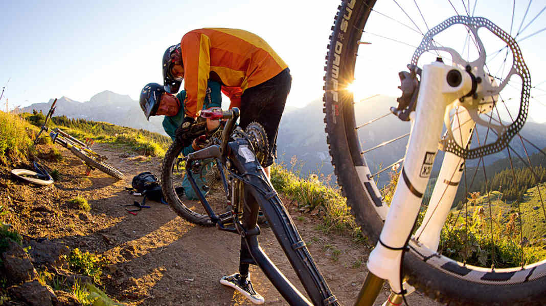 So bekommen Sie unterwegs Ihr Bike wieder flott