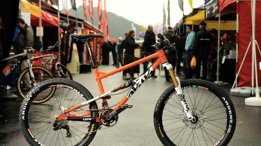 Cotic Rocket – Stahl-Fully aus England