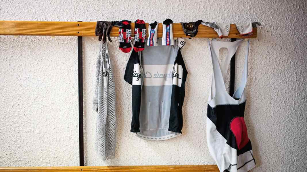 Erkenntnisse aus unseren Labortests: Das hilft gegen stinkende Sportbekleidung