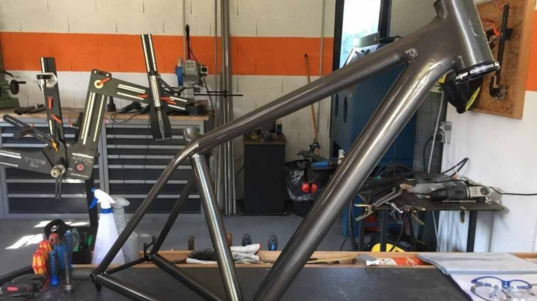 Super-Werkstoff: Leichter als Titan?