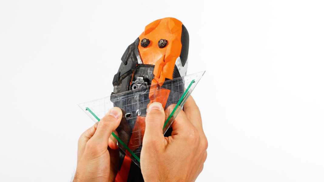 SPD-Cleats richtig an MTB-Schuhen montieren