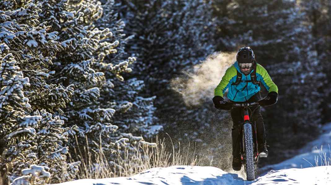 Mit dieser MTB-Winterbekleidung sind Sie wetterfest
