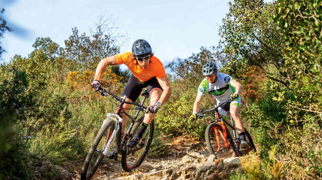 Cross-Country-Gabeln im Duell