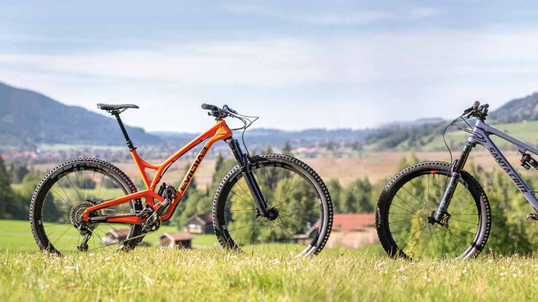 Evil The Following MB gegen Santa Cruz 5010 CC X01 Res.