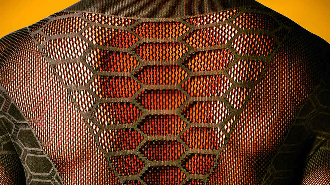 Praxis- und Labortest: 8 Funktions-Shirts für Biker