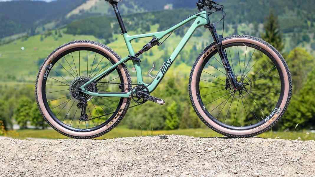 Marathon-Fully Rose Thrill Hill im BIKE-Test