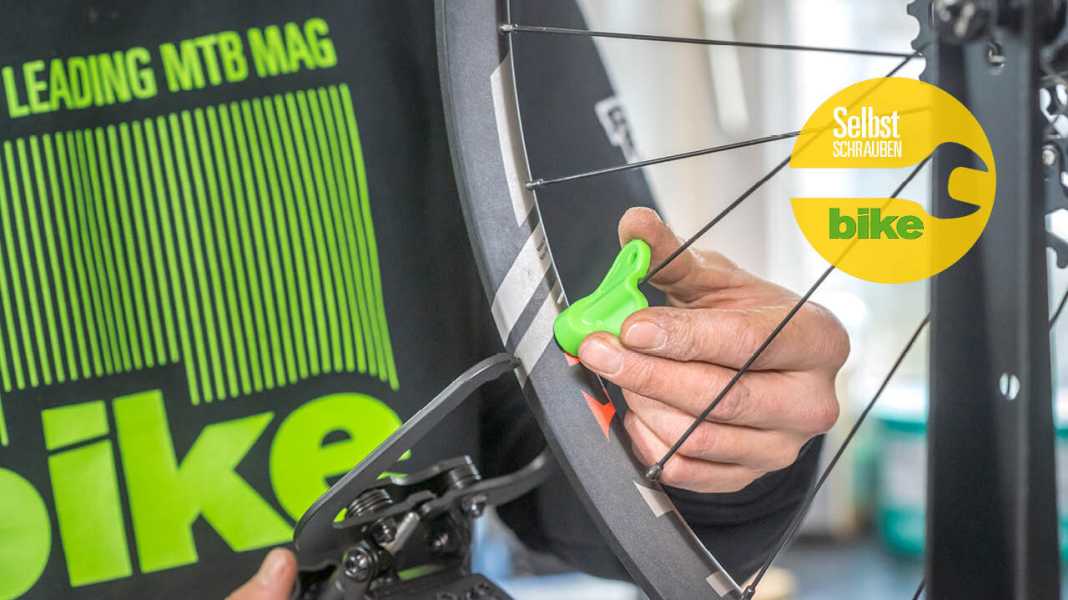 TECHNIK: So zentrieren Sie das MTB-Laufrad