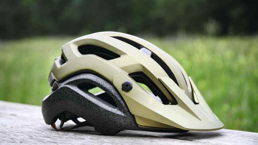 Schon gefahren: Giro-Helm Manifest Spherical