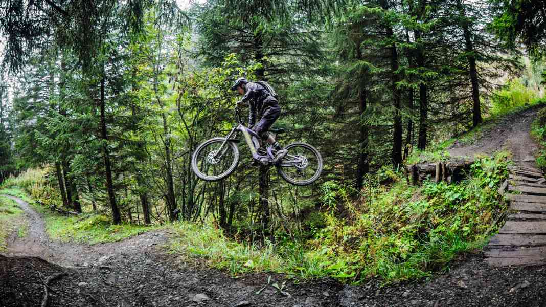 Wolf im Schafspelz: Santa Cruz Bullit CC X01 Reserve im Test