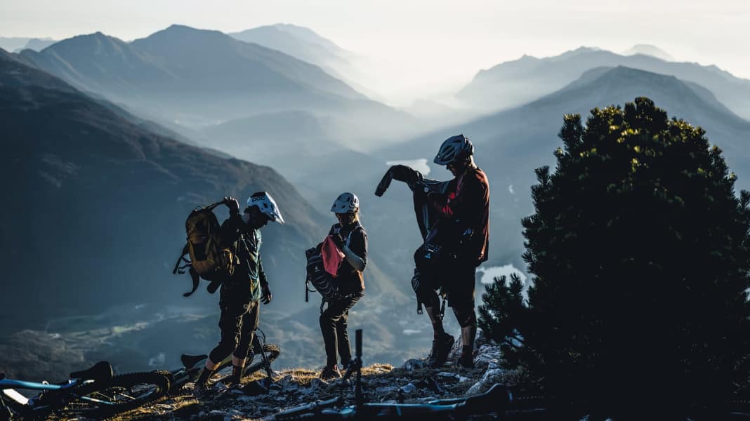 Gefahrgut-Transporter: 10 Akku-Rucksäcke im Vergleich