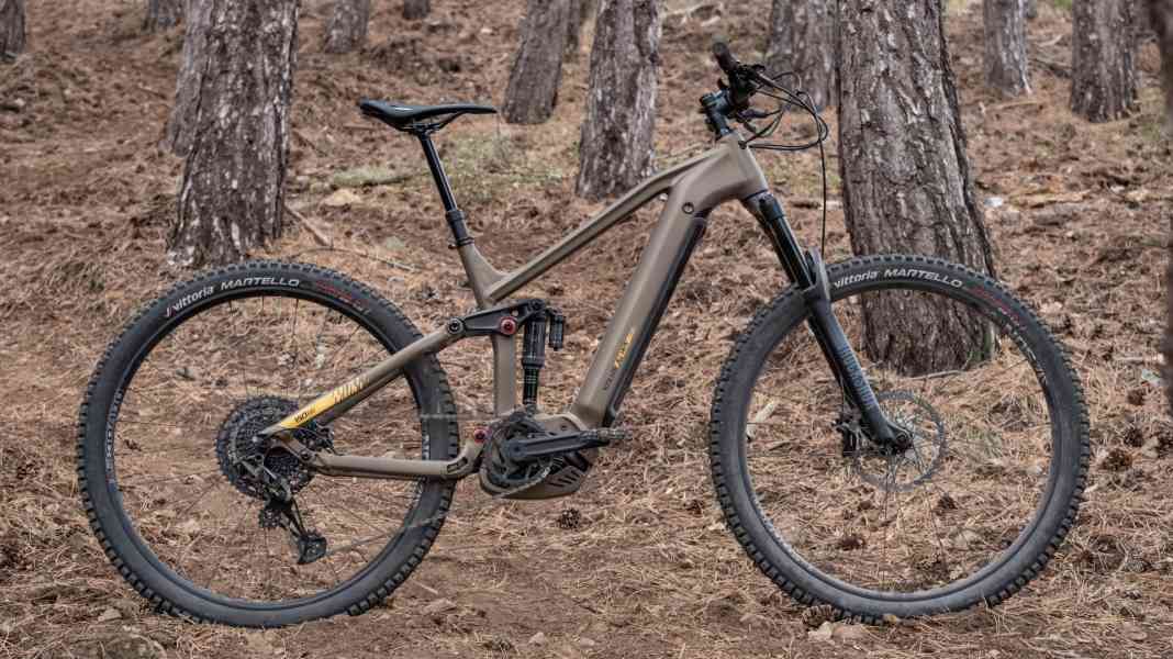 Stilus E-AM: Decathlon baut E-MTB-Angebot aus