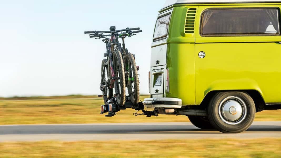 Fahrradtransport in Italien: Was ist jetzt mit der Warntafel-Pflicht?