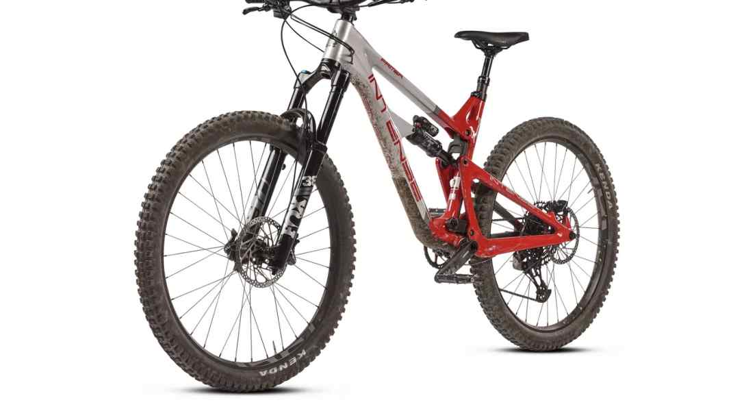 FREERIDE Trailbike-Test 2022: Intense Primer 27,5