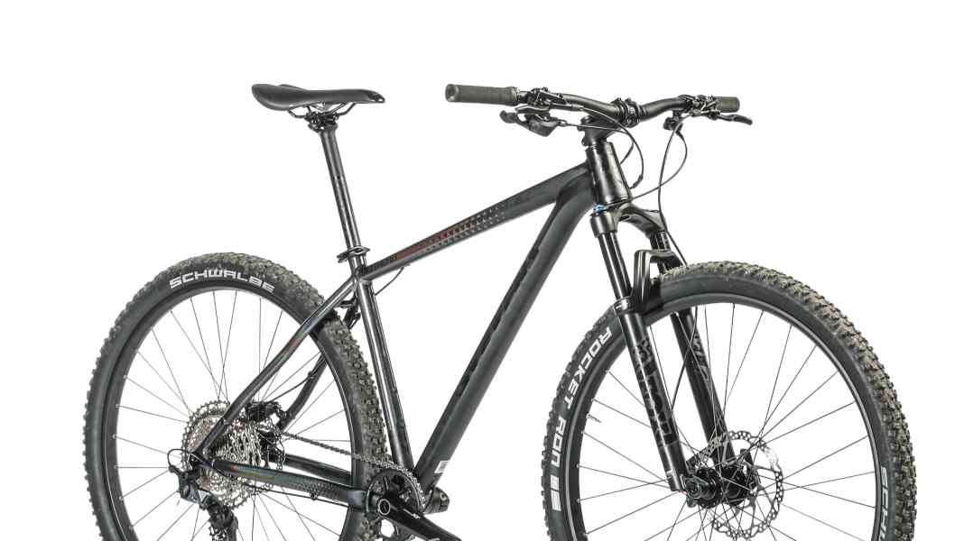 Einsteiger-Hardtails 2023: Stevens Sentiero - das Leichtgewicht im Test