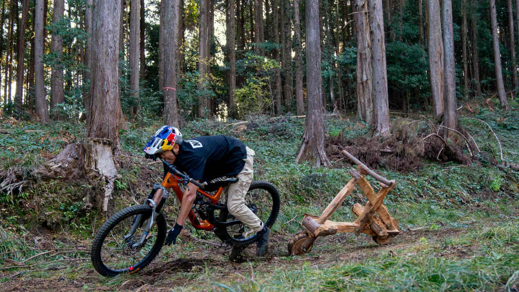 Autsch! Making of zum Trial-Video: Sturzmarathon zum perfekten Stunt