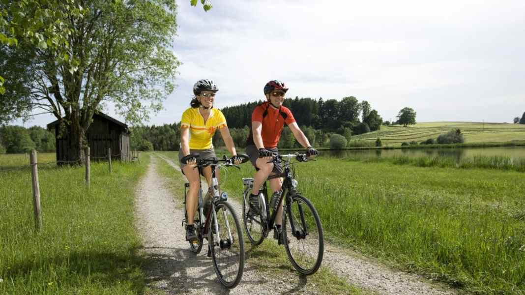 Die besten Tourenräder zwischen 800 und 2000 Euro