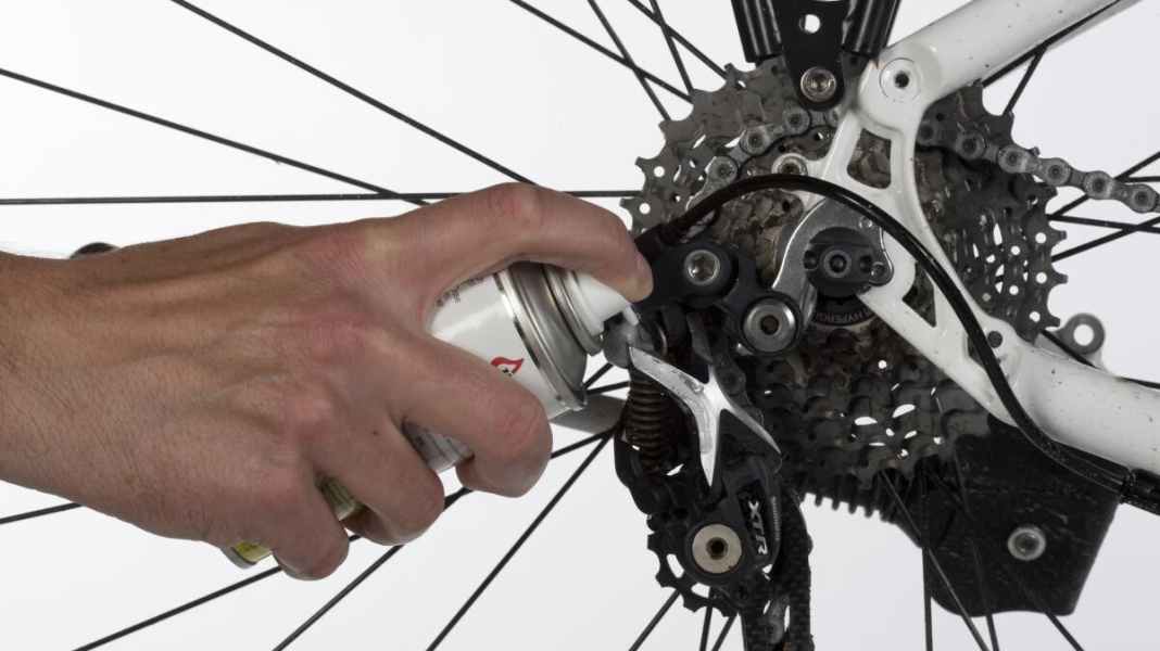 Die 5-Minuten-Pflege nach der Regenfahrt