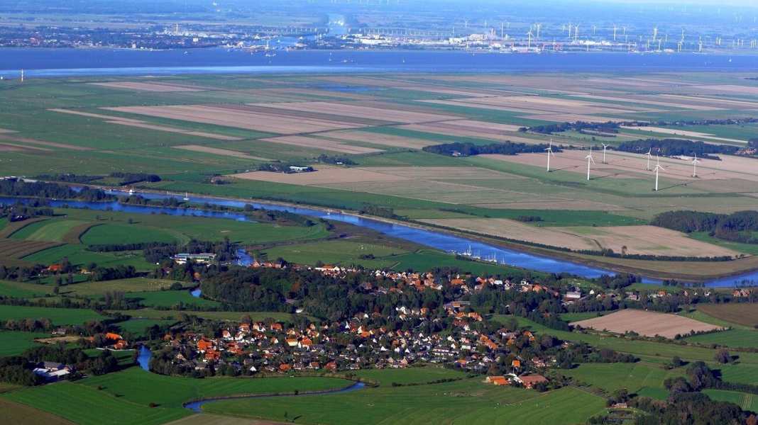 Auf dem Oste-Radweg durch Moor und Marsch