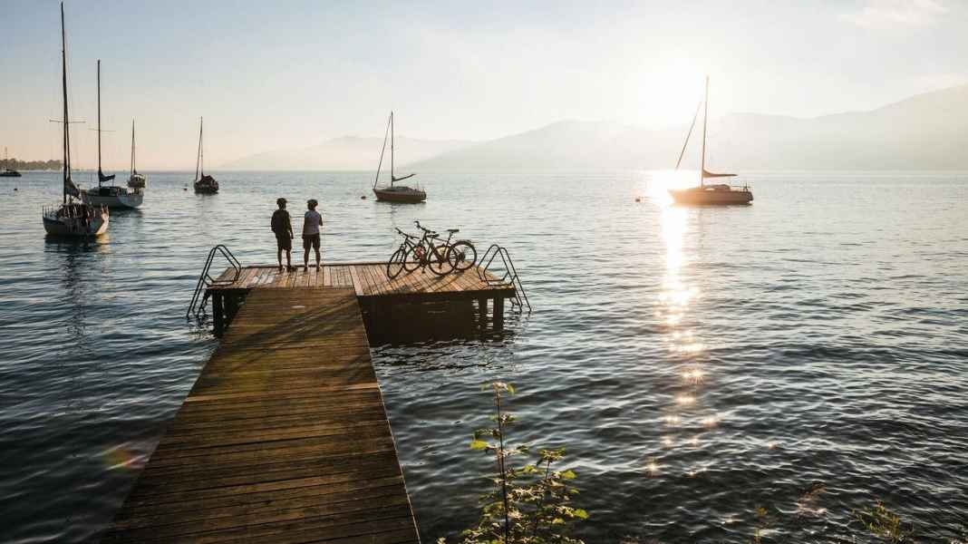 Hohe Berge und rund 70 Seen