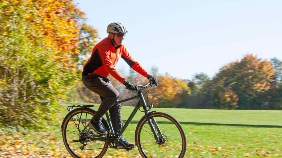 Trekkingbike: Das Discounter-Rad Decathlon Elops im Test