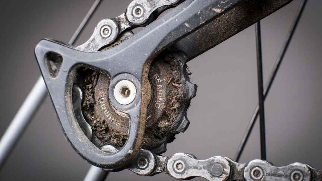 Schmutzige Geschäfte: So werden Antrieb und Kette sauber