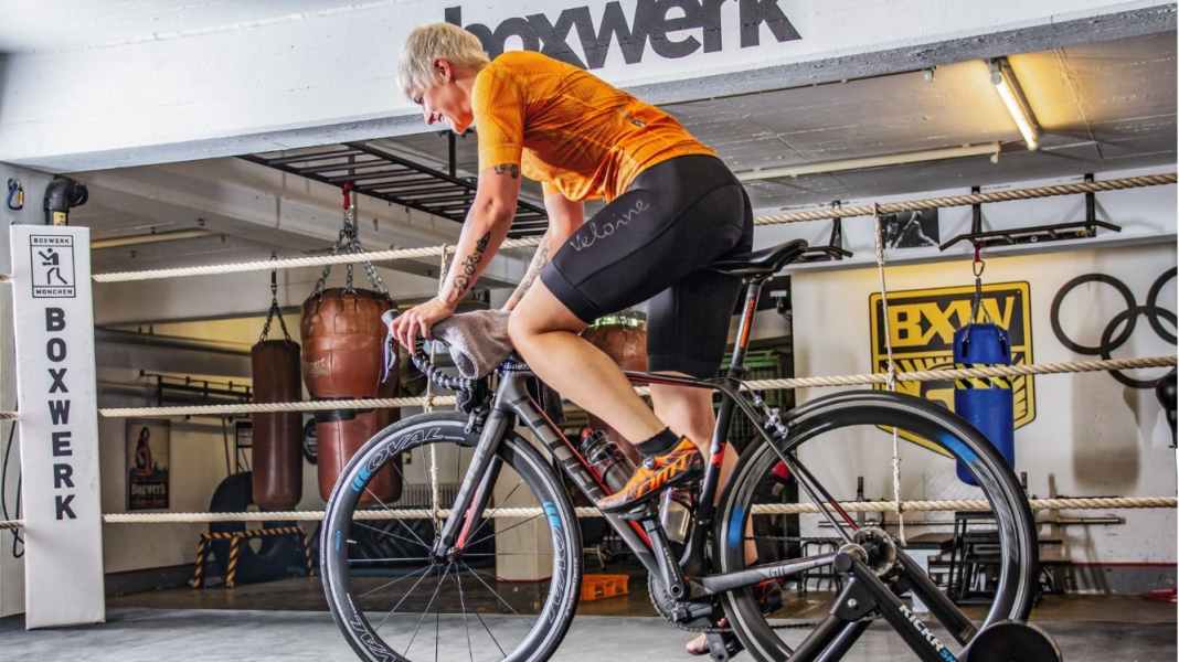 Rollentrainer ab 300 Euro im Test