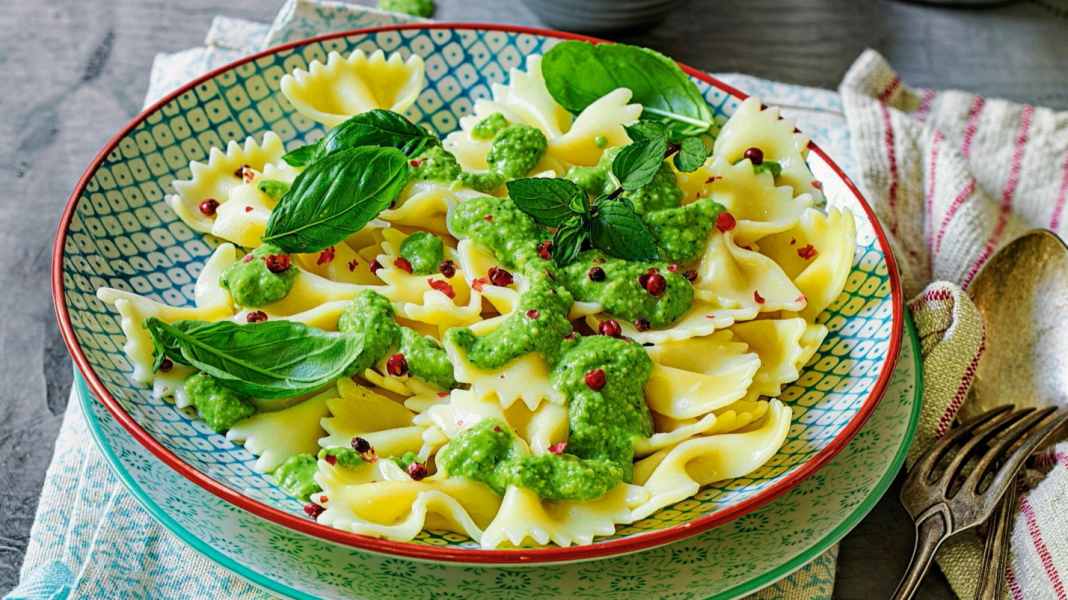 Meal Prep Rezepte: Kräuter-Erbsen-Pesto