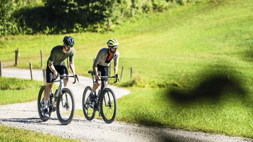 Reduzierte Gravelbikes: Räder von Cube, Rose & Specialized im Angebot