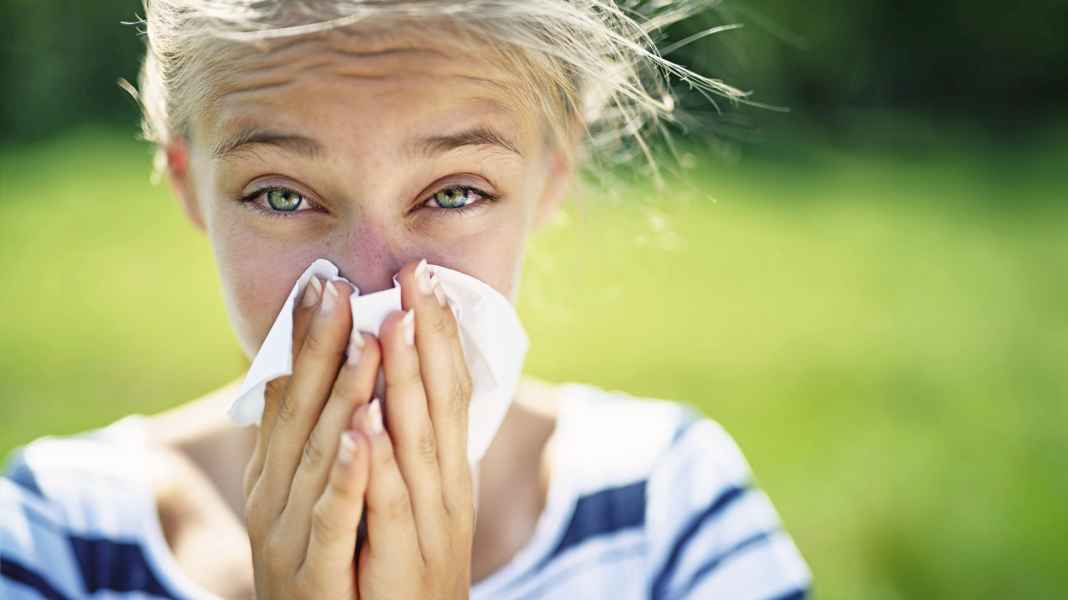 Endlich draußen, trotz Allergie: Was Radfahrende (und alle anderen) wissen sollten