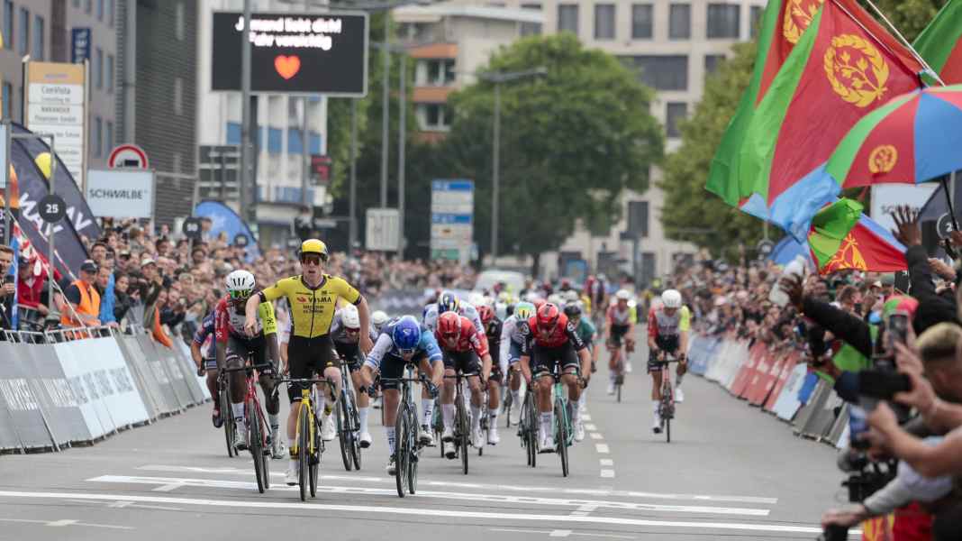 Rund um Köln 2025: Brennan wird Favoritenrolle gerecht