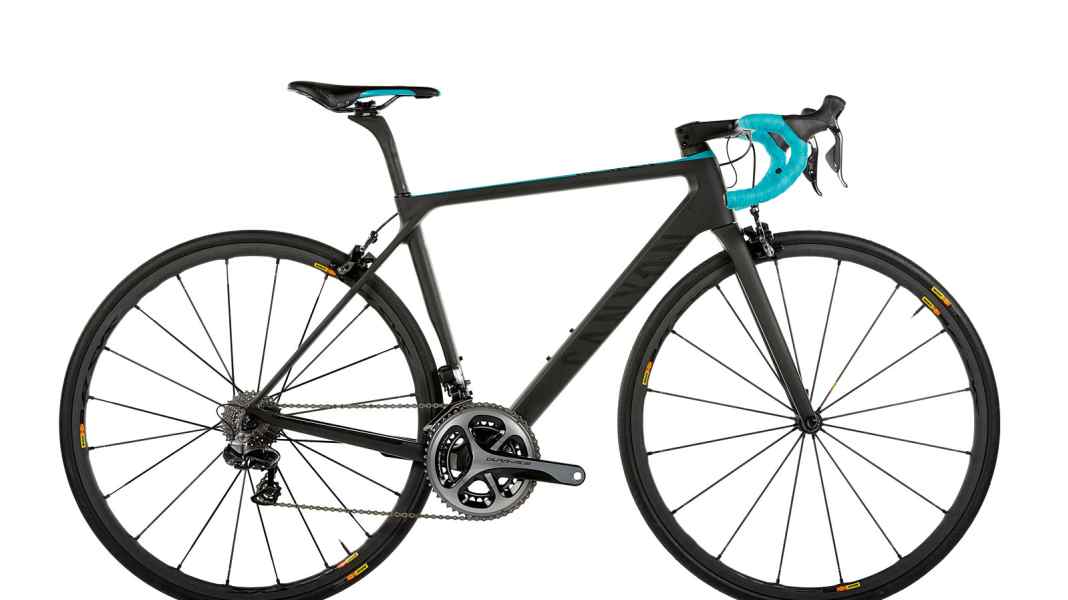 Test 2016 – Frauen-Rennräder: Canyon Ultimate CF SLX 9.0 WMN - Canyon Ultimate CF SLX 9.0 WMN im Test