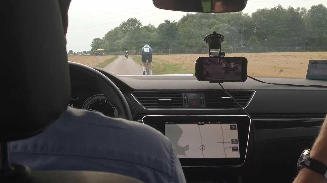 TOUR war dabei: Zeitfahren im Teamwagen bei den European Championships