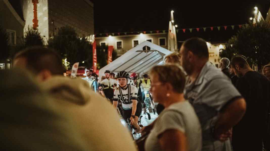 24 Stunden in 24 Bildern: TOUR beim 24-h-Rennen in Kelheim