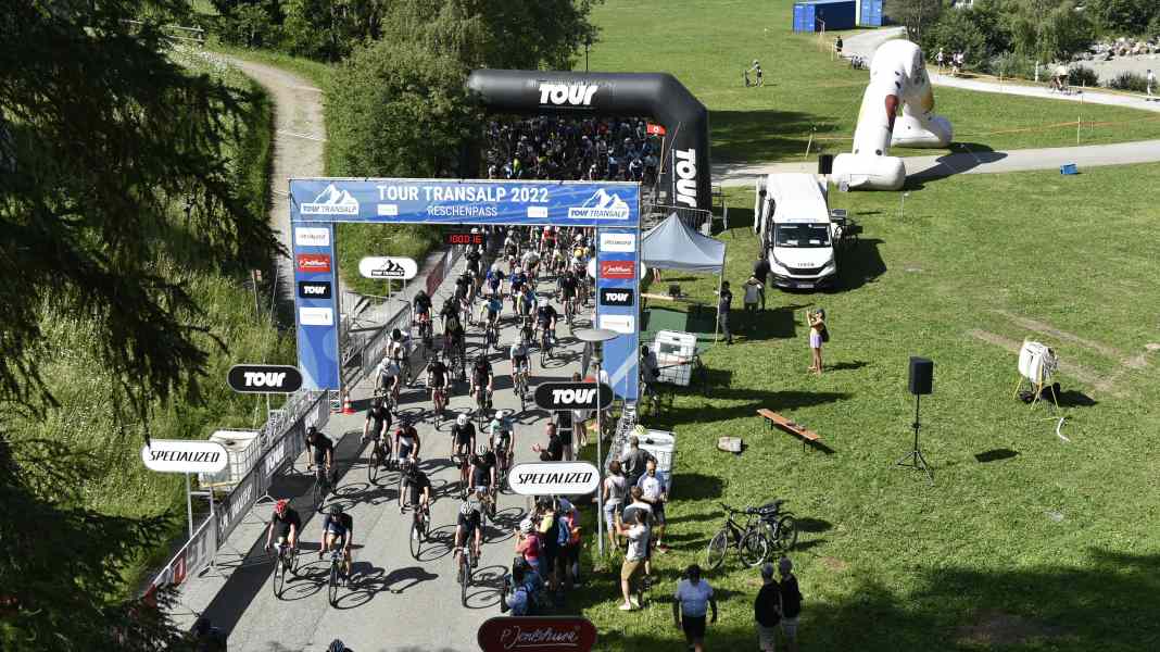 Auftakt der TOUR Transalp 2022