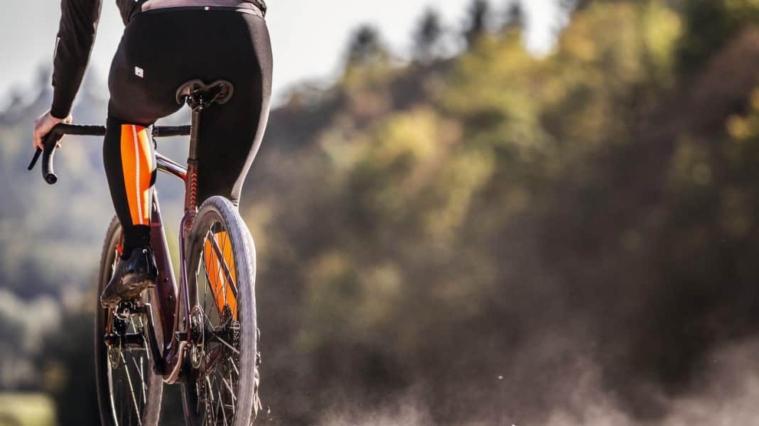 Schutz gegen Nässe und Kälte: Lange Radhosen für den Winter im Test