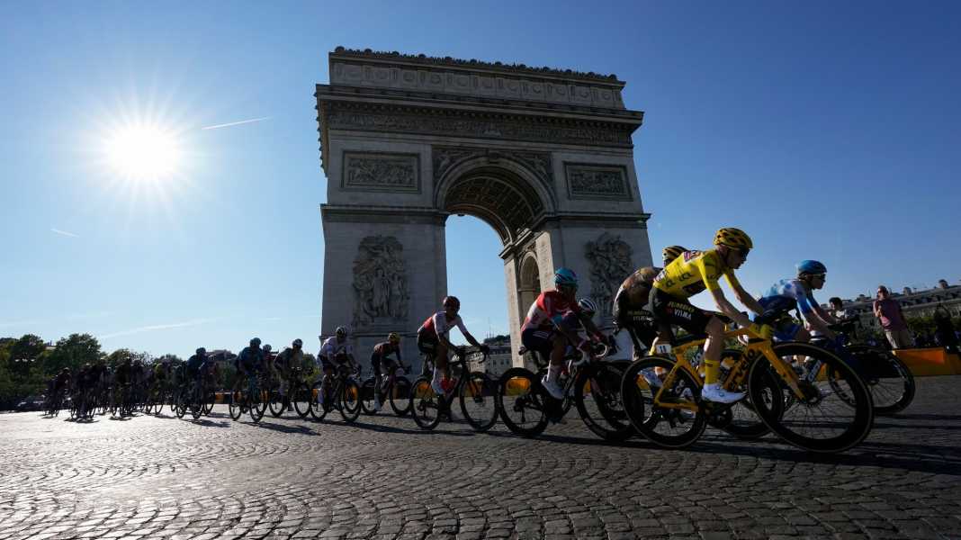 "Ganz Dänemark mit Gelbfieber infiziert": Presse feiert Vingegaard