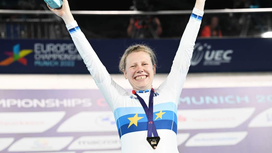 Tolle Geste: Kröger & Brauße beschenken Team Nigeria mit Zeitfahr-Lenkern