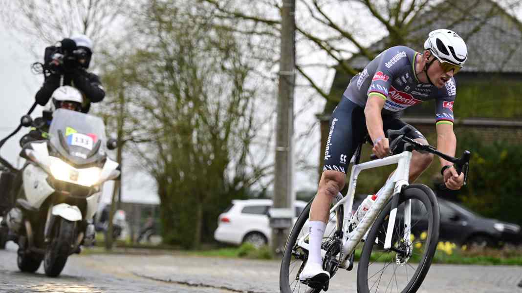 Tour in Gefahr? Van der Poel erleidet Handverletzung