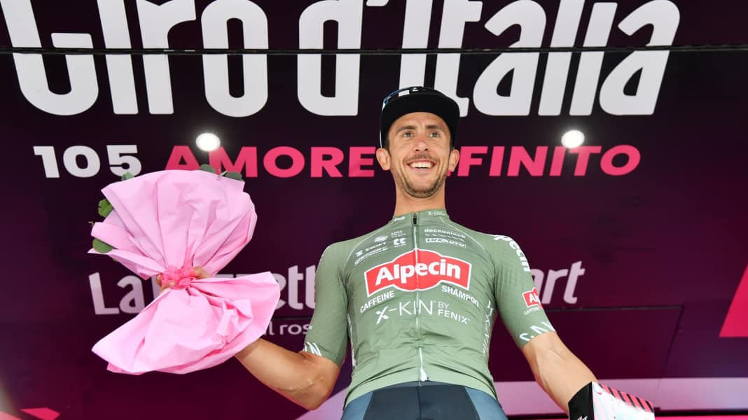 Giro d'Italia - Hilfe für Vertrag? Rad-Weltverband prüft Strafe gegen Profi