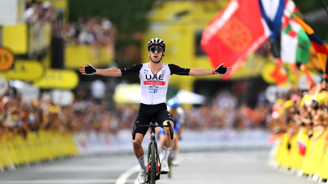 Tour de France: Zwillings-Coup! Adam Yates siegt zum Auftakt