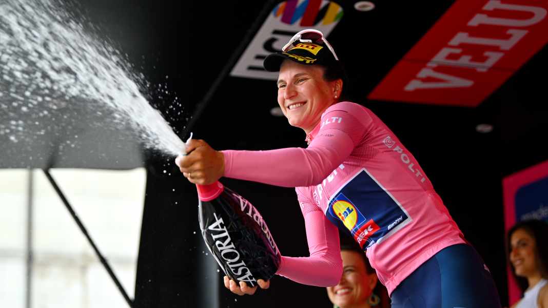 Giro d’Italia Women 2024: Longo Borghini gewinnt Einzelzeitfahren zum Auftakt