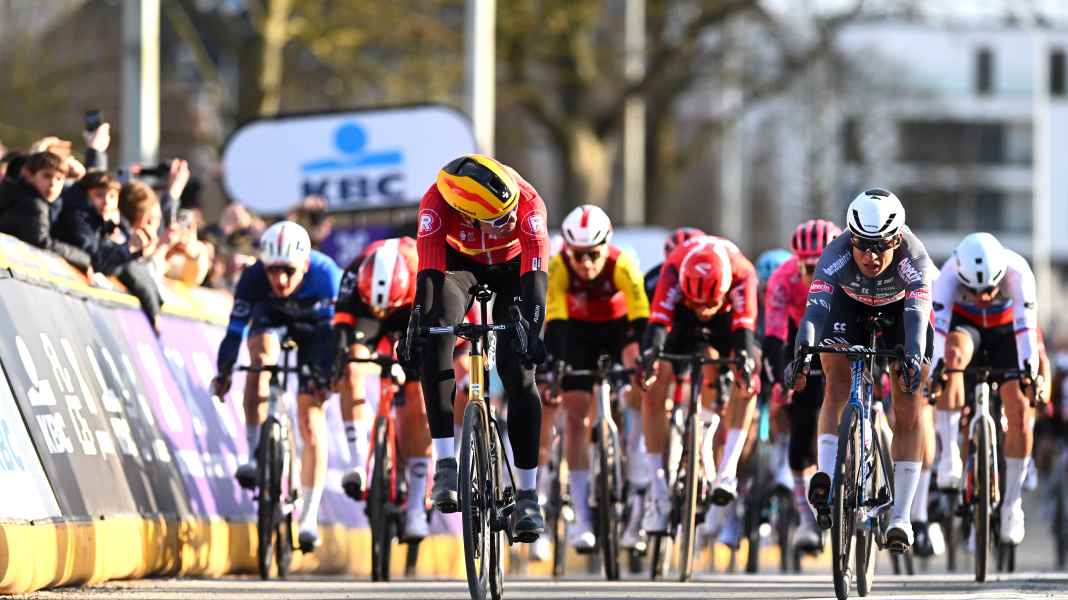 Neues Finale: Omloop Het Nieuwsblad - World-Tour-Auftakt in Europa