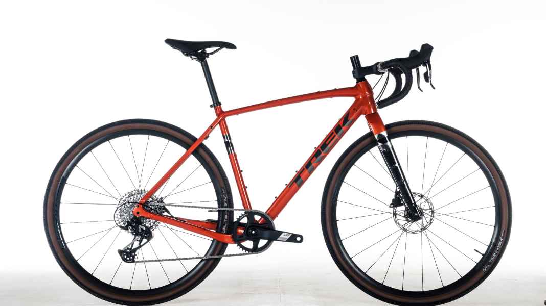 Trek Checkpoint ALR 5: Auf Speed getrimmtes Gravelbike