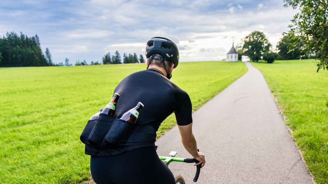8 alkoholfreie Biere im Test: Welches 0,0% Bier ist das beste für Radsportler?