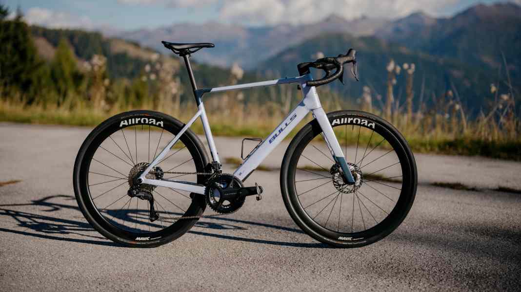 Bulls Machete R 2: Rennrad-Speed mit Gravel-DNA