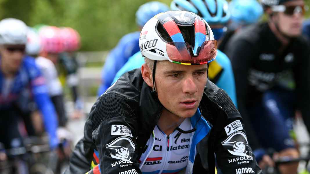 Corona: Front runner Evenepoel has to give up Giro d'Italia
