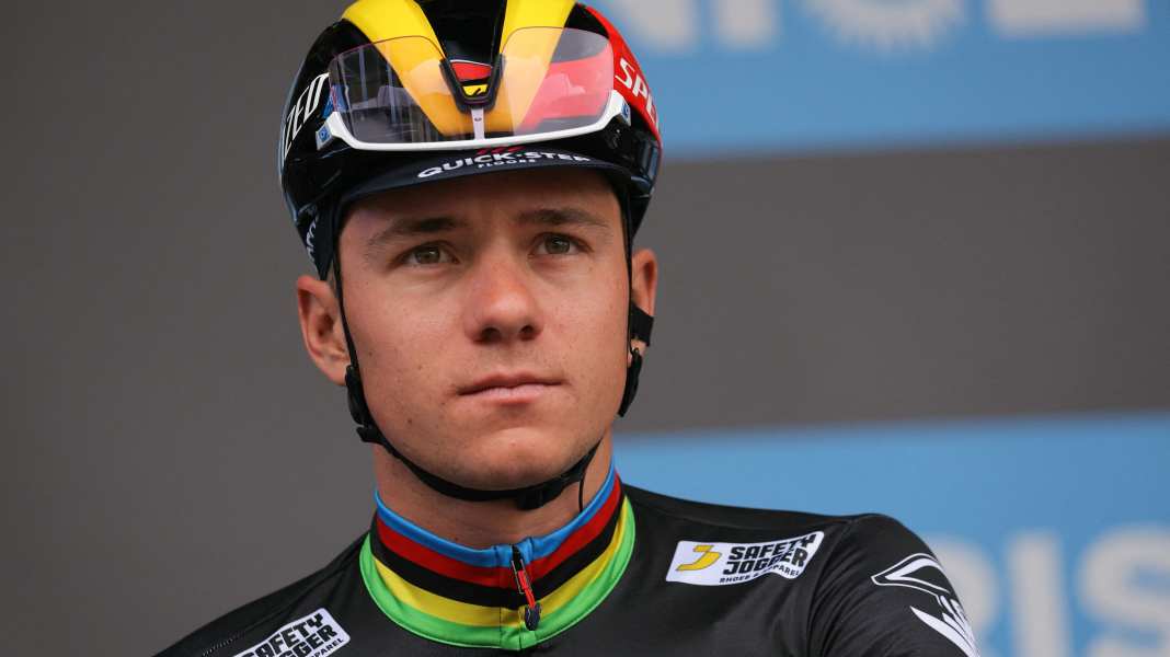 Training accident: Evenepoel suffers several broken bones