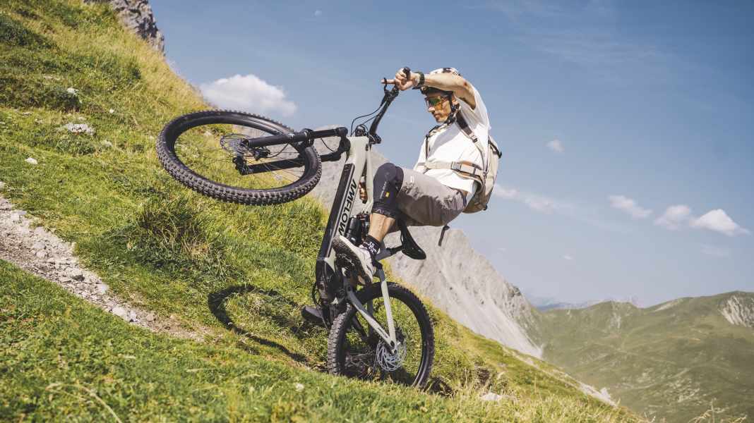 More power, more fun?: Avinox on the rise: benefits, risks, reasons