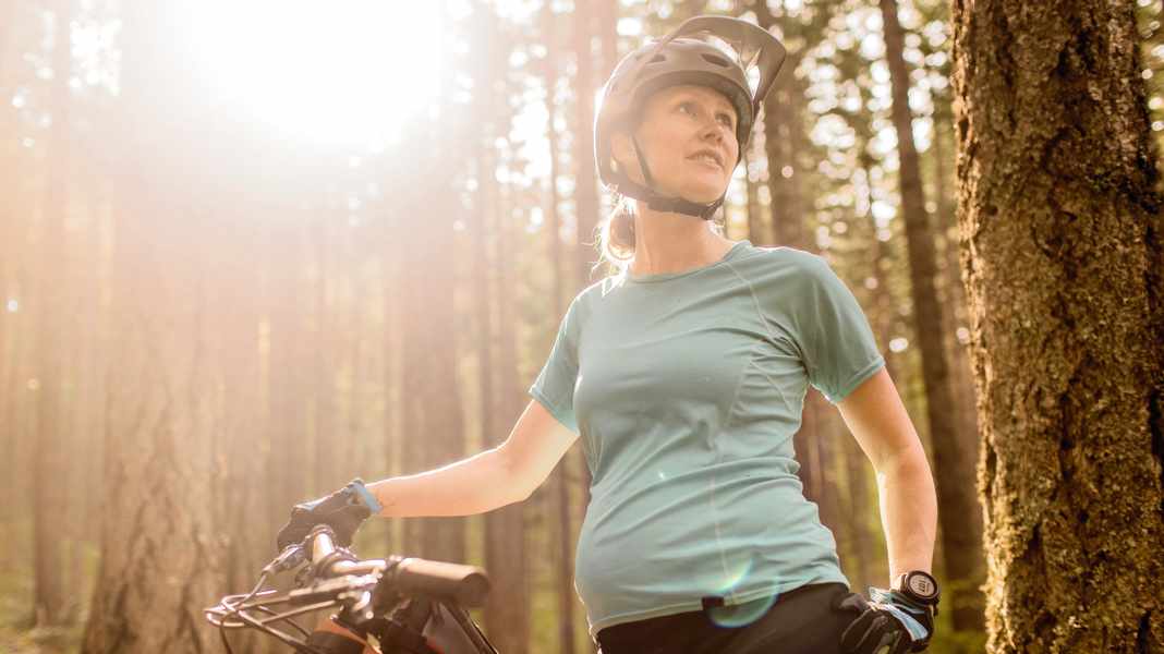Biking with a baby bump: how you can combine pregnancy and cycling